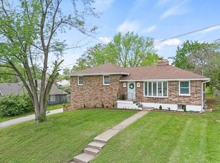 9424 W 49th Ter, Merriam, KS 66203