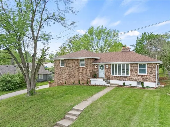 9424 W 49th Ter, Merriam, KS 66203