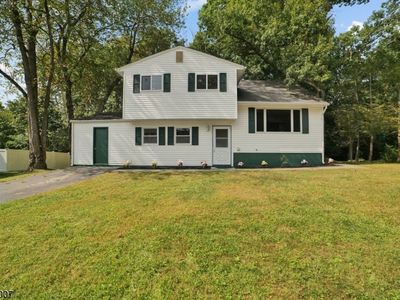 36 Young Dr, Stanhope, NJ, 07874