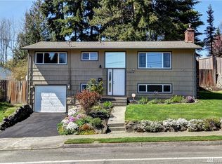 22418 39th Ave W, Mountlake Terrace, WA 98043