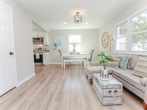 5th image of 2624 McKann Avenue