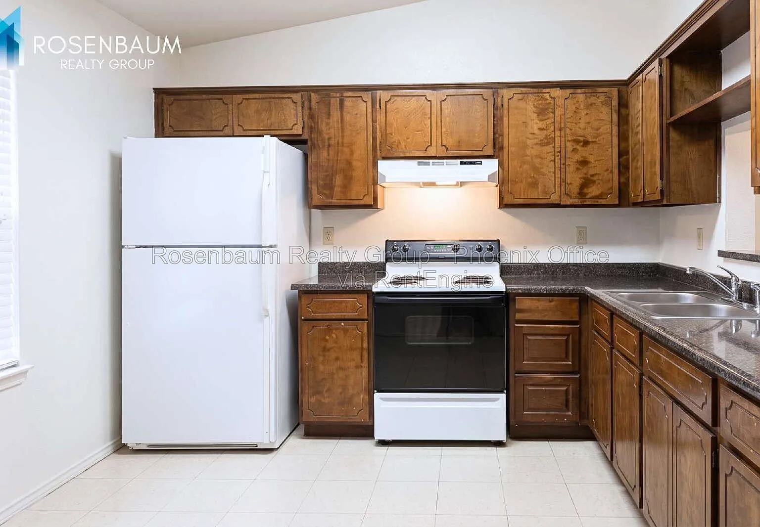 2 bed, 1.0 bath, 800 sqft, $1,250 — Photo 1