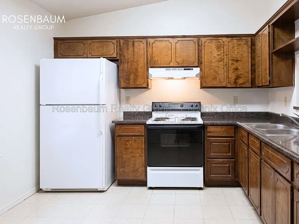 4837 E Caballero Cir #3