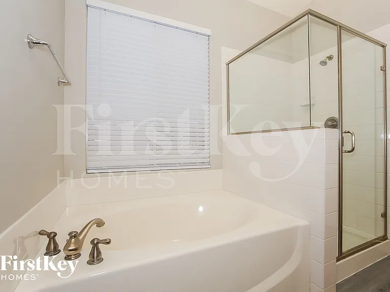 609 Fiesta Del Rey Ave — Photo 11