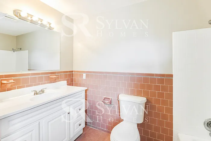 521 Weaver Cir — Photo 10