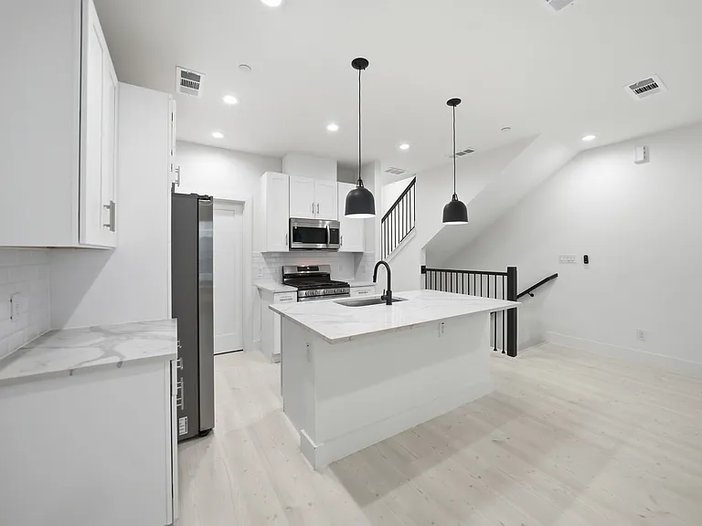 7207 Mohawk Dr #106 — Photo 5