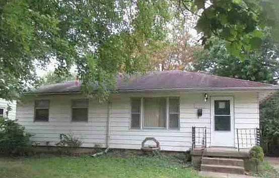 1205 Simpson Dr photo 1