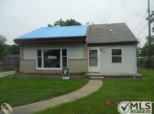 39644 Shoreline Dr, Harrison Township, MI 48045