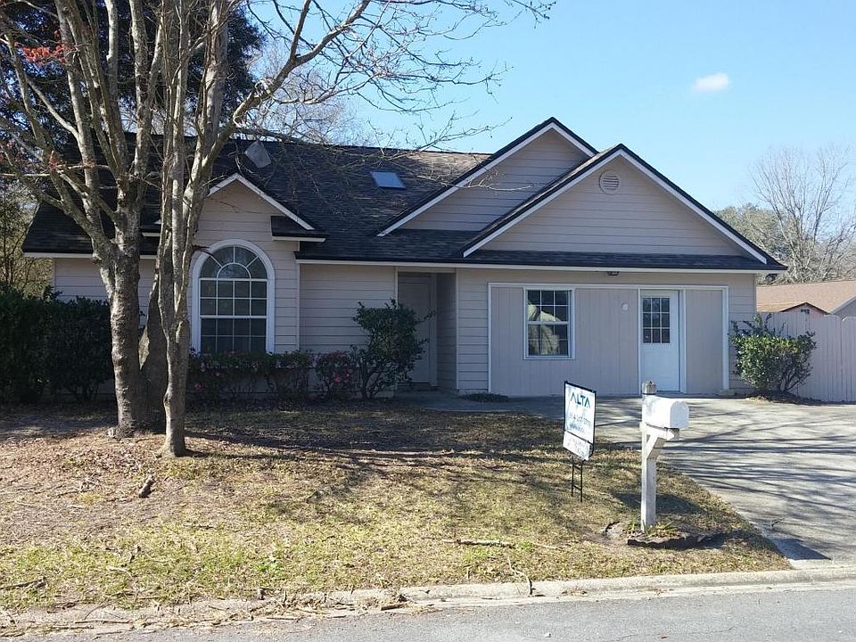 1st image of 2416 Winterwood Cir W