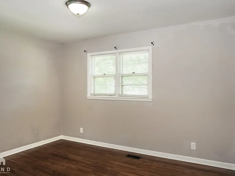 1003 Heard Ct SE — Photo 13