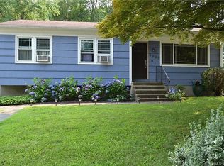 2029 Old Town Rd, Bridgeport, CT 06606