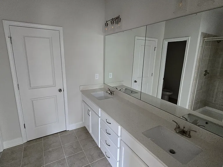 1302 Ainsworth Aly — Photo 23