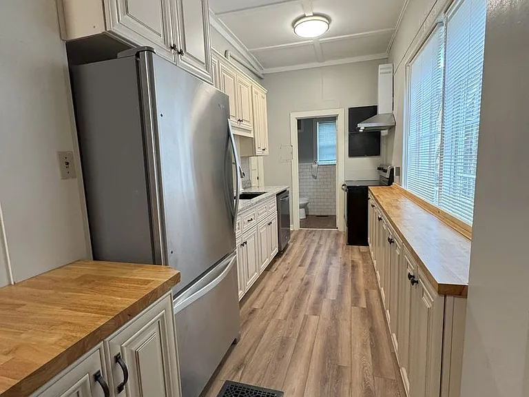 510 W. Saint Catherine — Photo 25