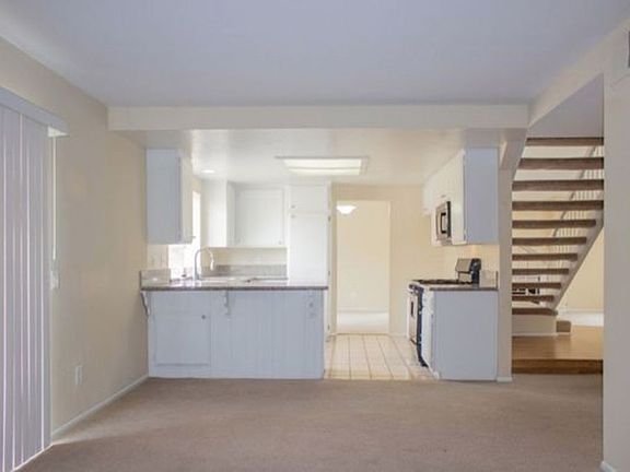 4th image of 12781 Pinebrook Ct