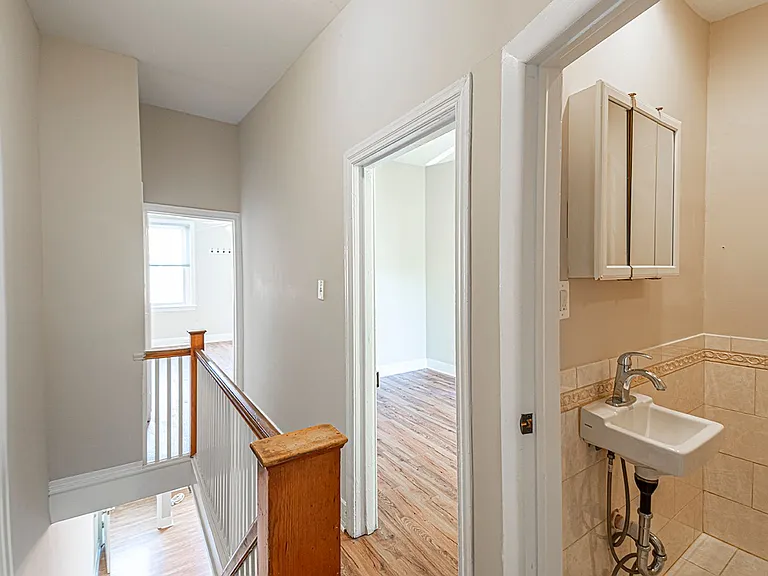 615 S Lecount St — Photo 14