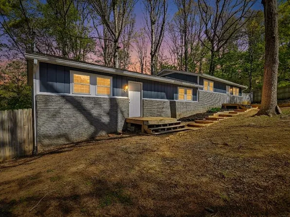 764 Hood Rd, Talking Rock, GA 30175