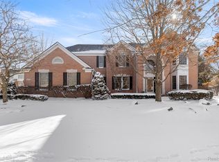44570 White Pine Cir W, Northville, MI 48168