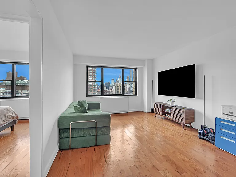 345 E 80th St #31H — Photo 6
