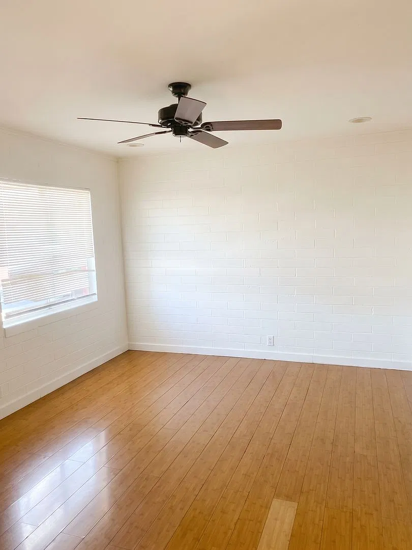 10108 S Figueroa St. — Photo 4
