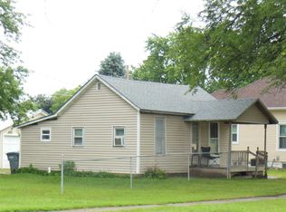 806 N 8th St, Norfolk, NE 68701