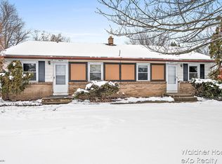 5677 Kalamazoo Ave SE, Kentwood, MI