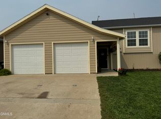 326 25th Ave NE, Watford City, ND 58854