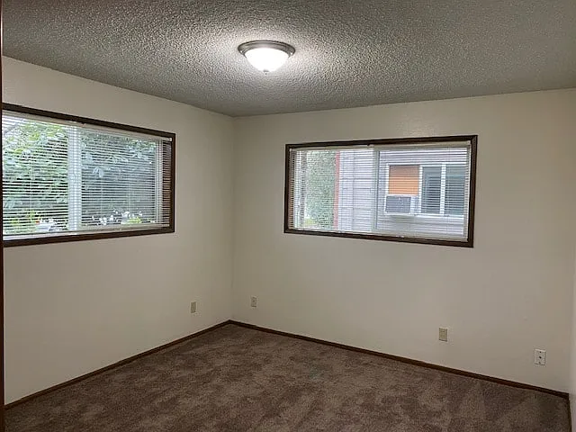 1148 10th Ave — Photo 22