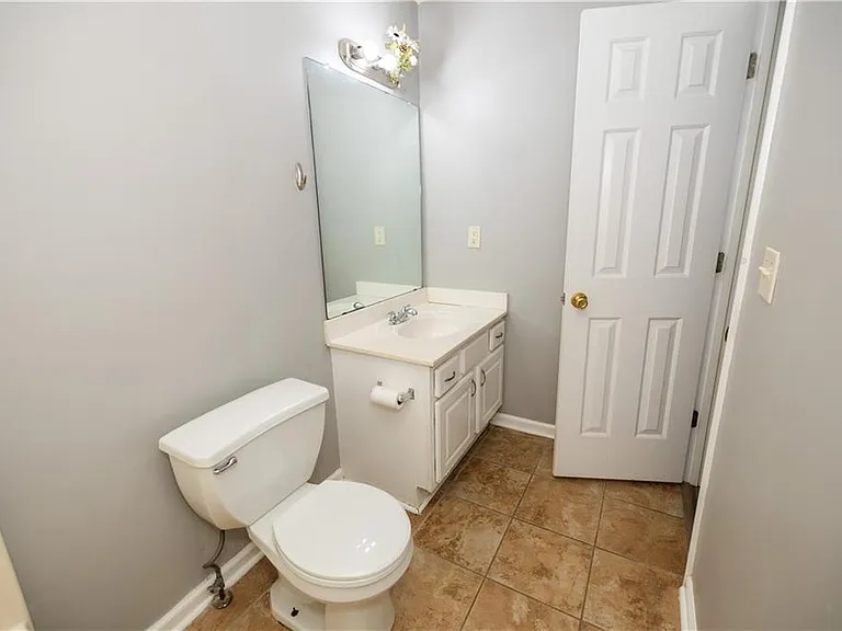 599 Rivulett Ct — Photo 23