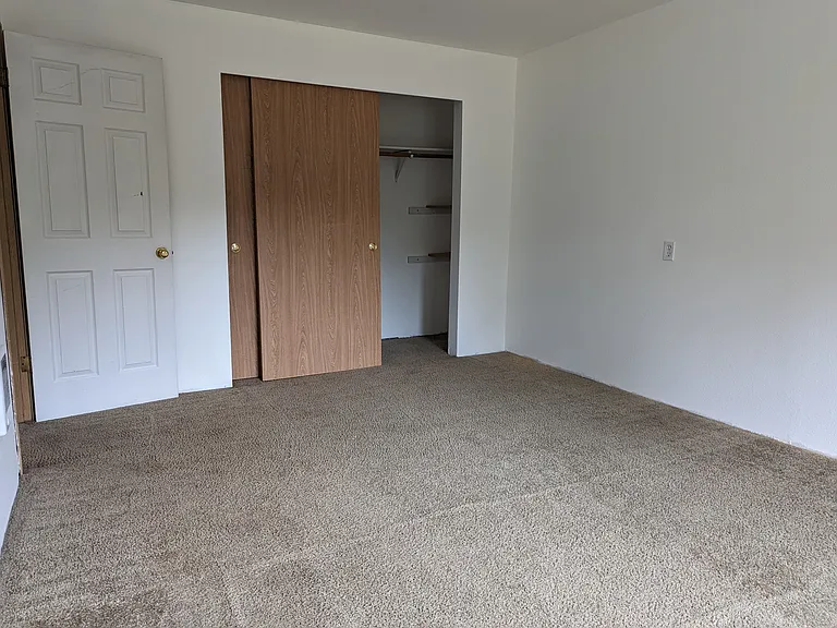 621 Sunset Ave NE #101 — Photo 11
