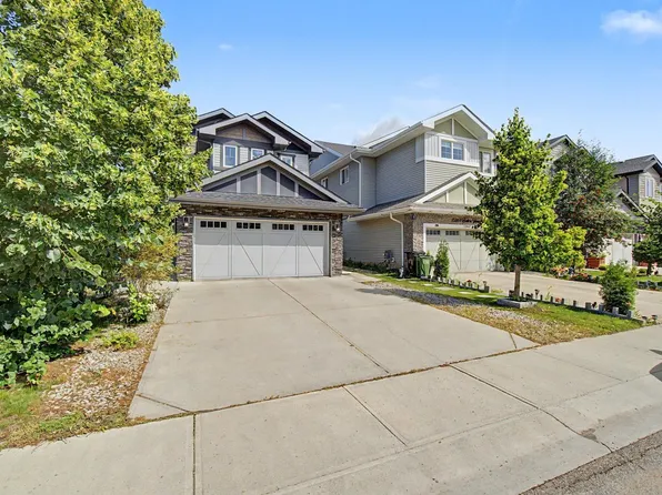15868 10th Ave SW, Edmonton, AB T6W 2H2