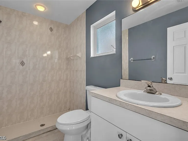 1245 SE 6th St — Photo 21