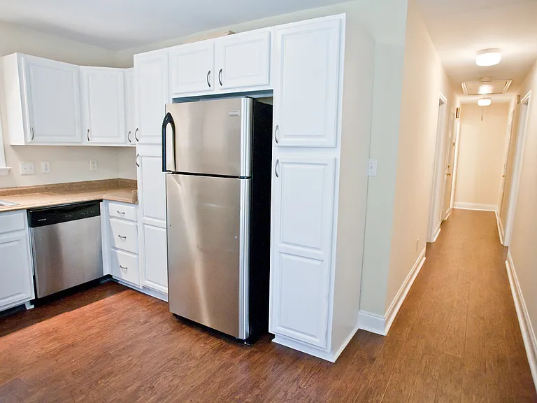 700 N Greensboro St #B — Photo 5