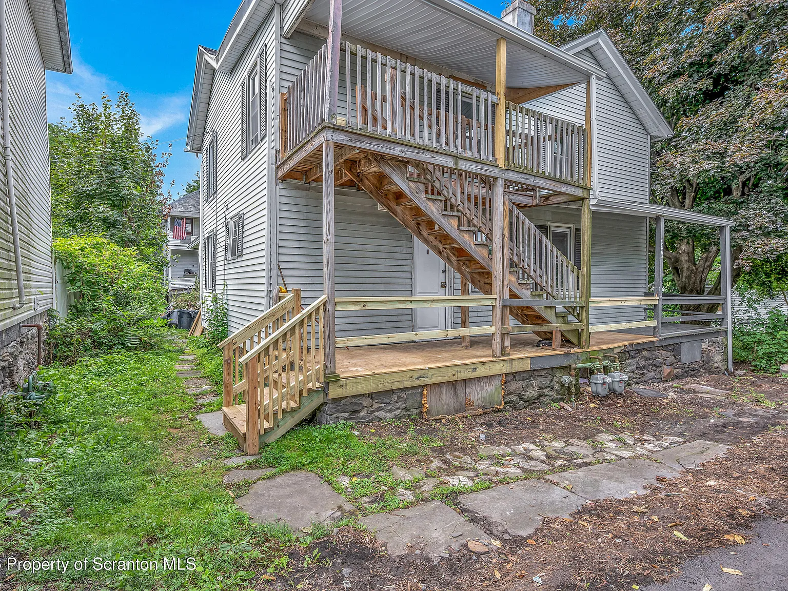 2 bed, 1.5 bath, 3400 sqft, $1,150 — Photo 2