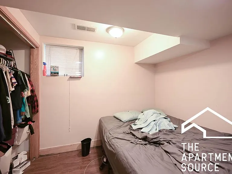 665 W Cornelia Ave #G — Photo 8