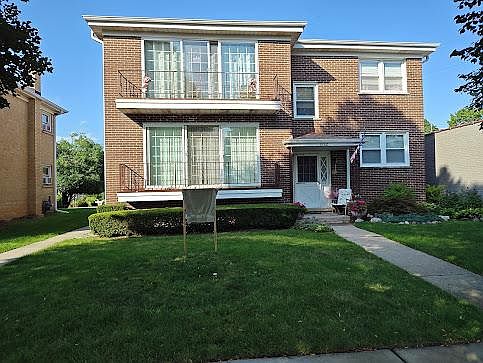 1st image of 1712 E Northwest Hwy APT 1