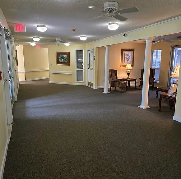 Overlook Apartments — Photo 10