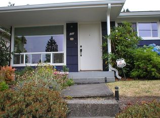 1203 NE 102nd St, Seattle, WA 98125