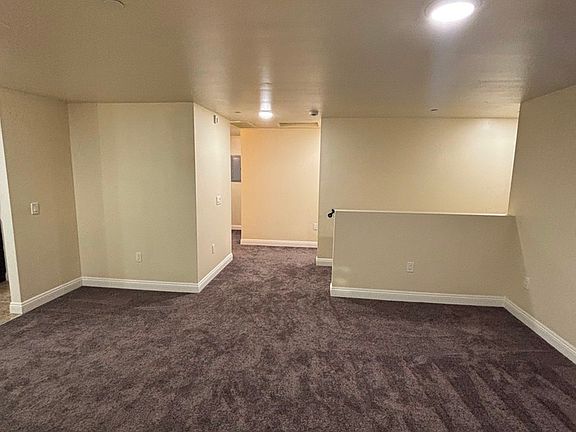 5th image of 120 E 24th St