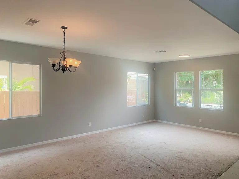 4321 Saddlehorn Way — Photo 3
