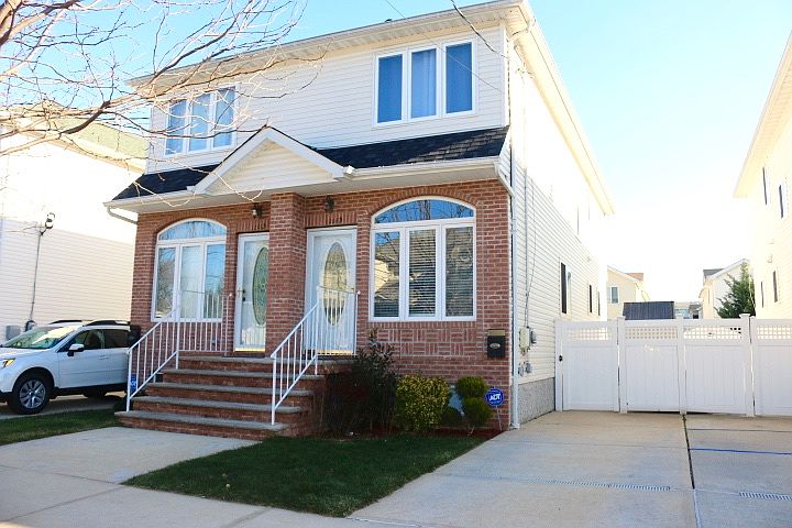 1st image of 1266B Mason Ave #B