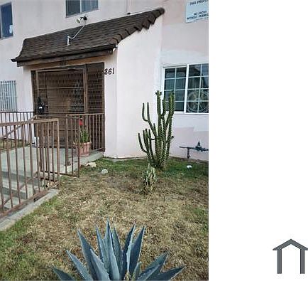 2nd image of 861 W 42nd Pl APT 9