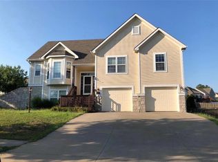 3813 Churchill Ct, Saint Joseph, MO 64506