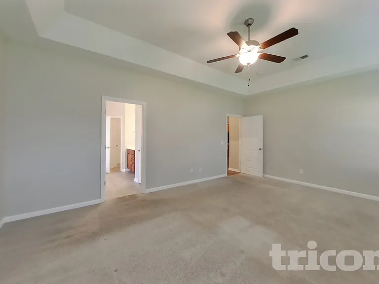 812 Ellyson Dr — Photo 9