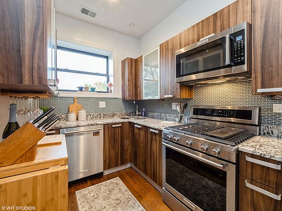 5th image of 4455 N Hamilton Ave #3