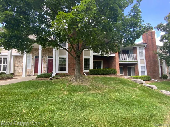 44932 Marigold Dr, Sterling Heights, MI 48314