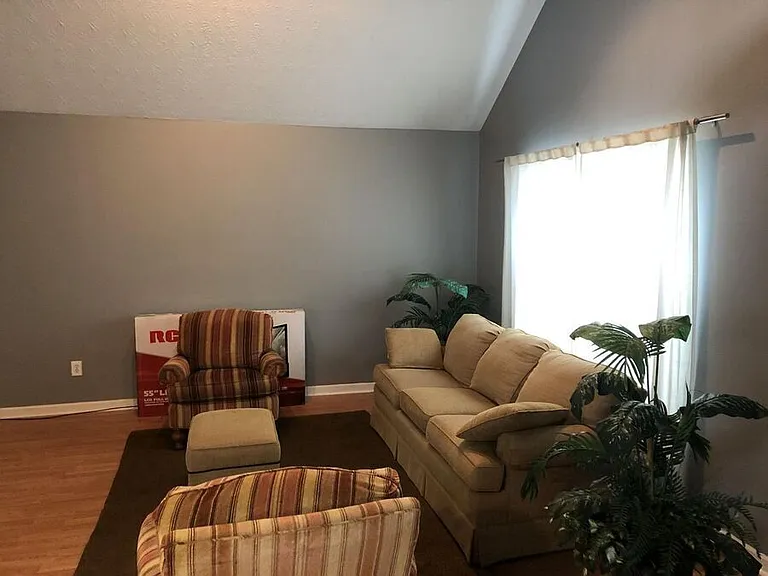 1673 Prairie Cir — Photo 4