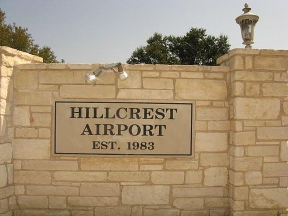 3rd image of 13117 Hillcrest Blvd