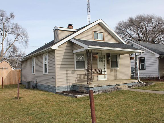 2nd image of 1716 W 15th St