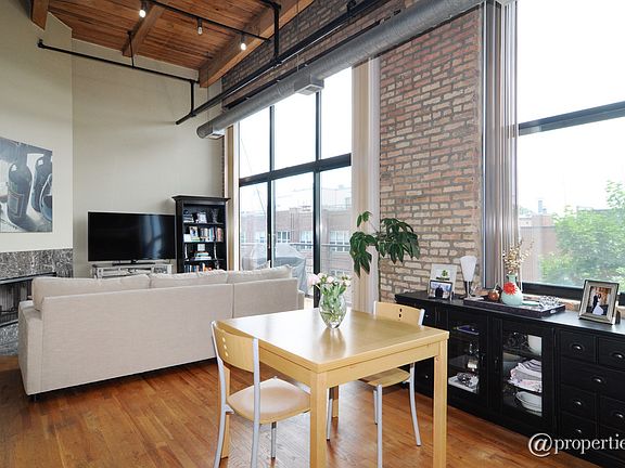 Living Room/Dining Room