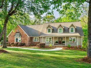 707 Rocky Shadows Dr, Chattanooga, TN 37421